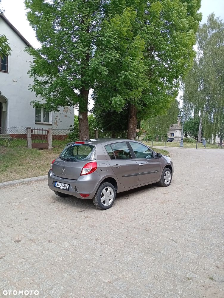 Renault Clio 1.2 16V All Inclusive - 6
