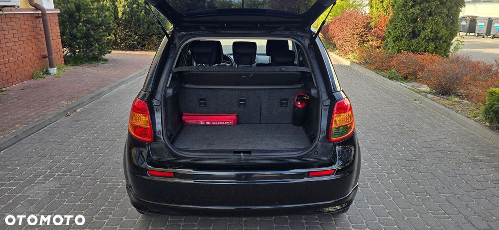 Suzuki SX4 1.6 Premium - 9
