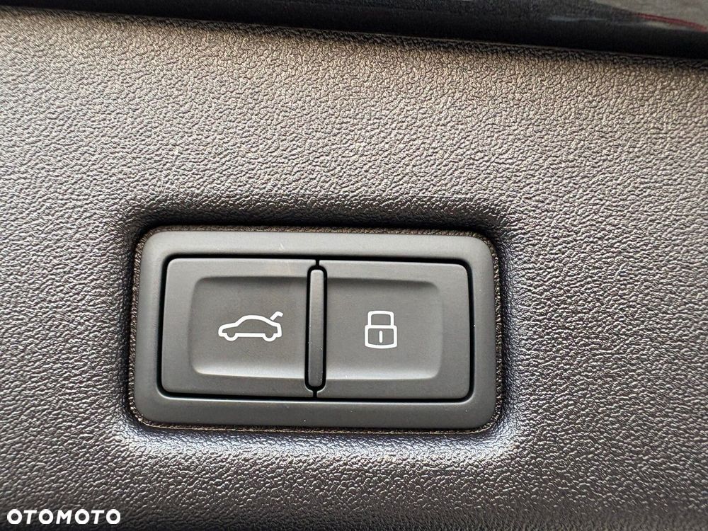 Audi Q5 Sportback - 8