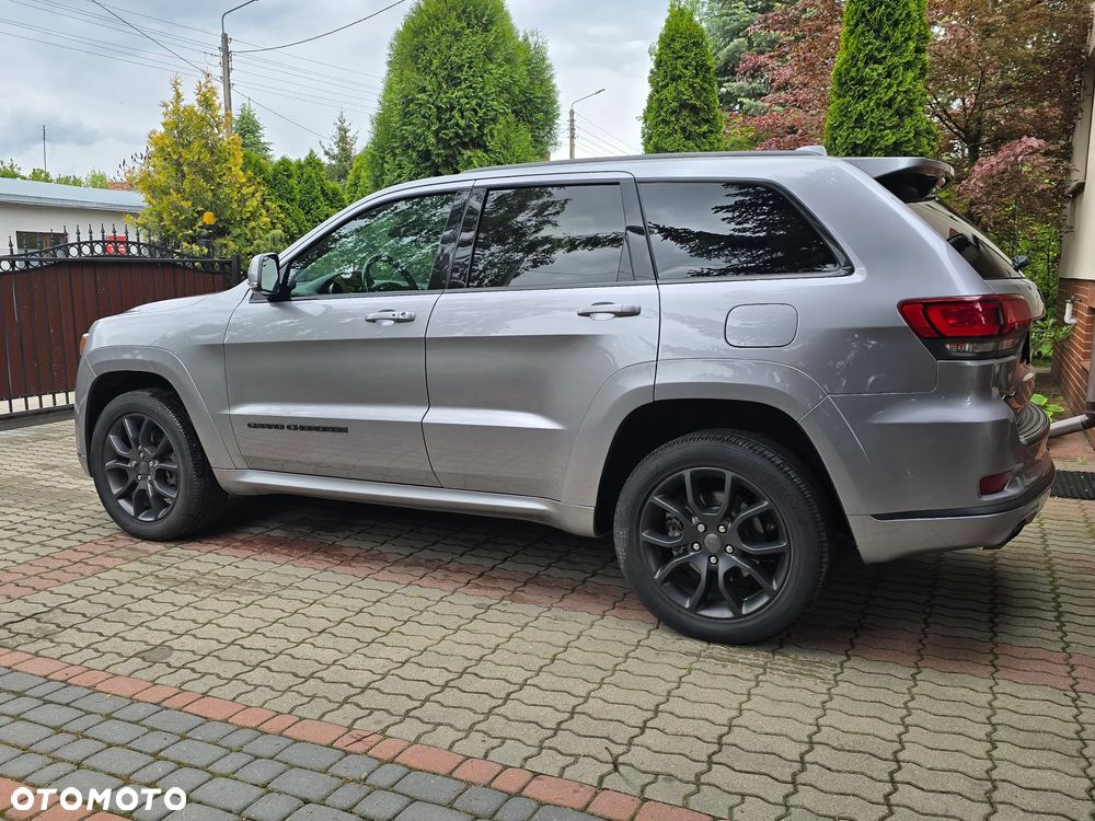 Jeep Grand Cherokee - 4