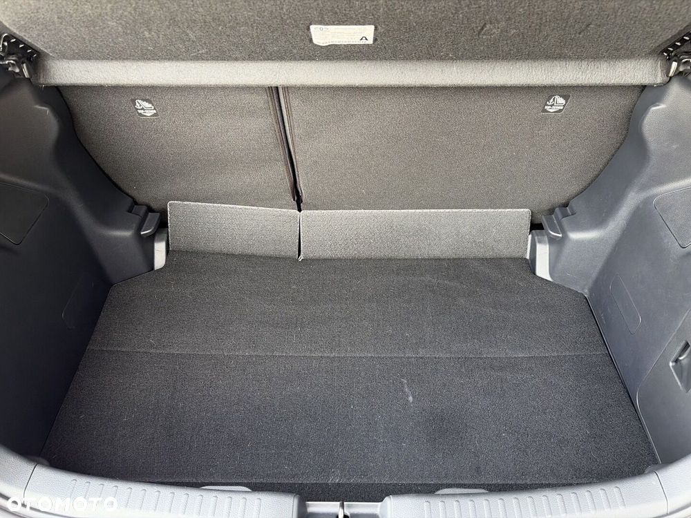 Toyota Yaris Hybrid 1.5 Style - 25