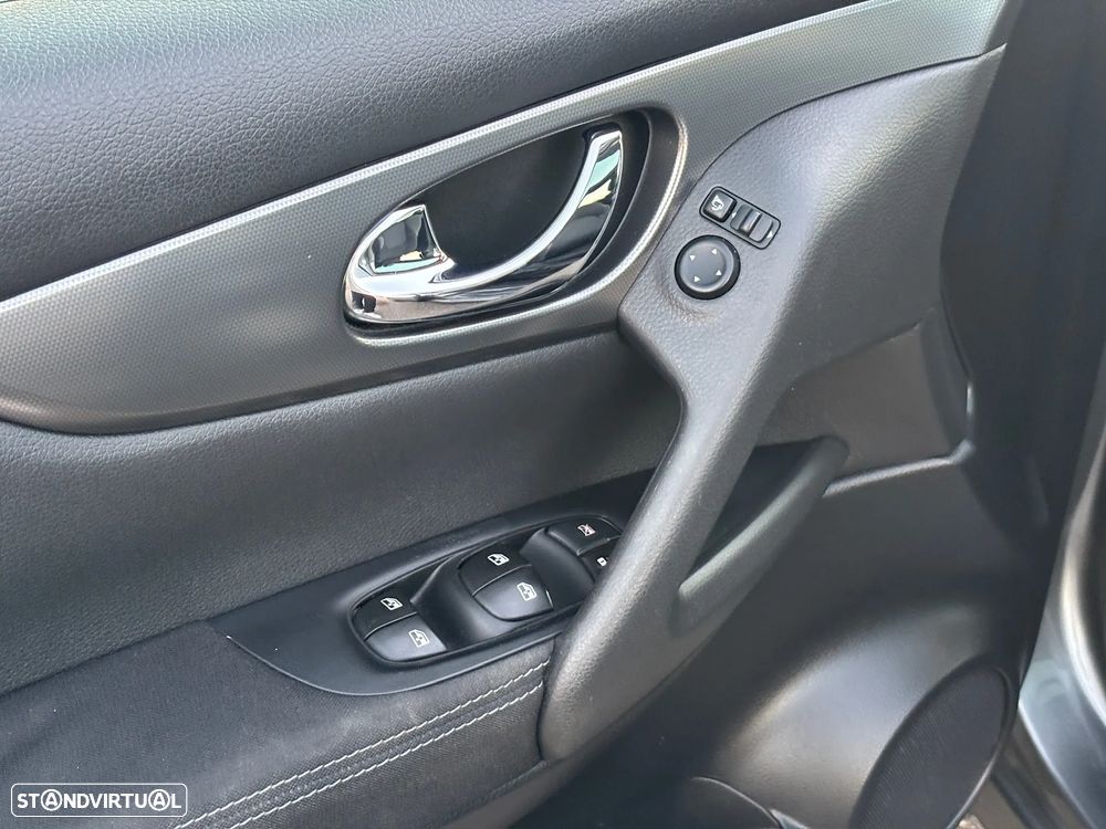 Nissan Qashqai 1.5 dCi N-Connecta 18 PS - 11