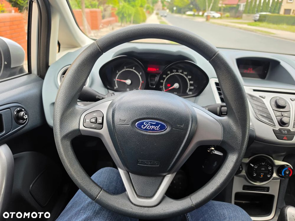 Ford Fiesta - 12