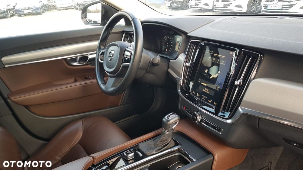 Volvo S90 D4 Momentum - 12