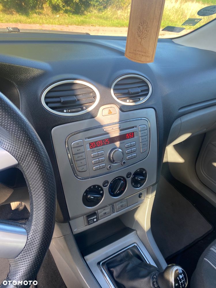 Ford Focus 1.6 Ti-VCT Trend - 5