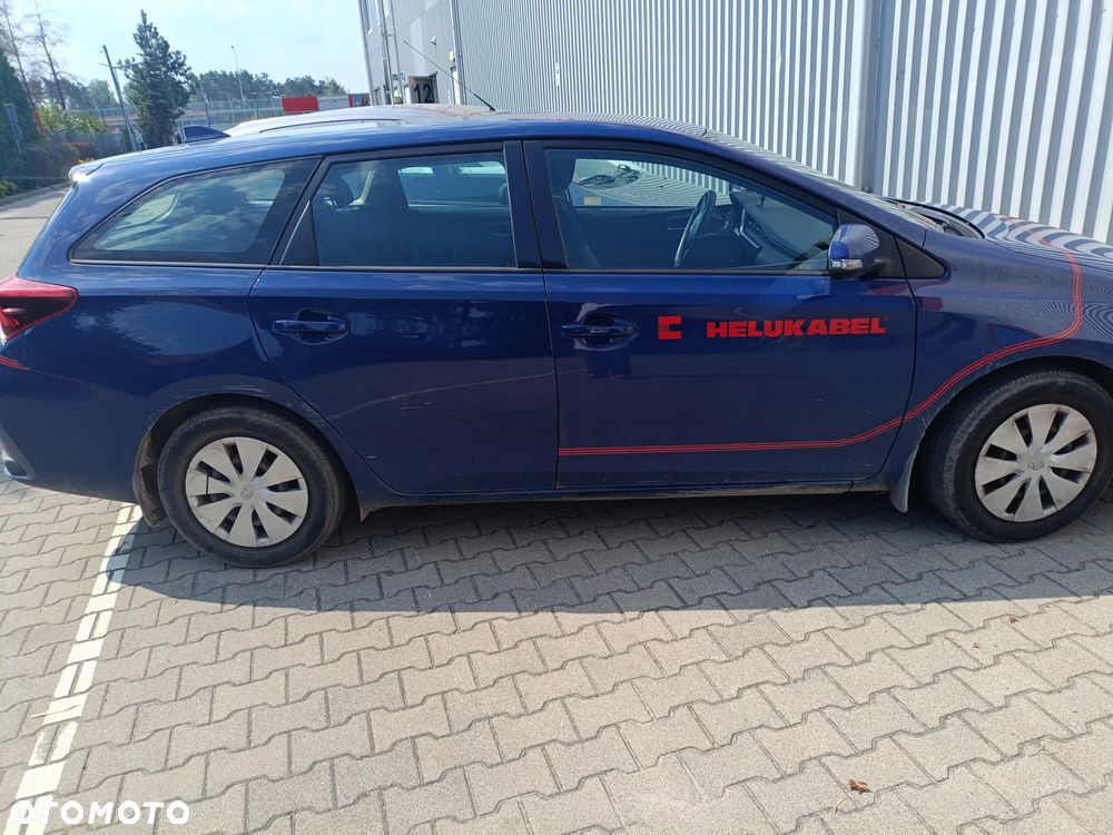 Toyota Auris - 2