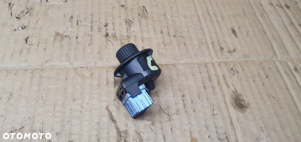 Przełącznik regulacji lusterek Citroen C3 I - 3