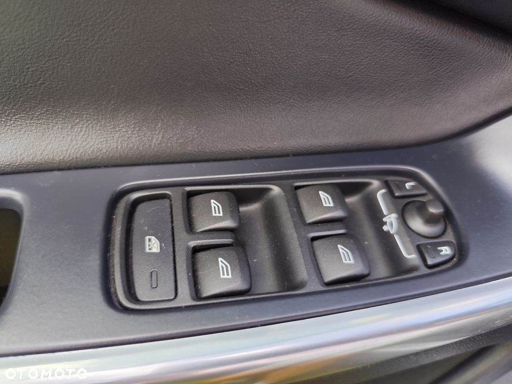 Volvo XC 60 - 33