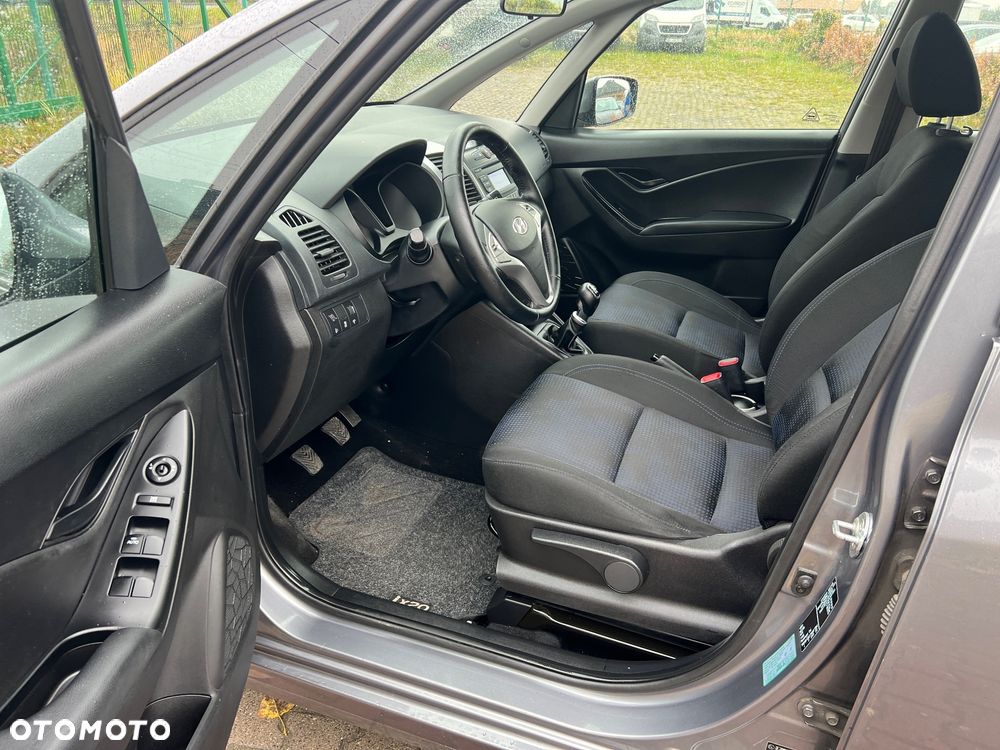 Hyundai ix20 1.4 blue Comfort - 22