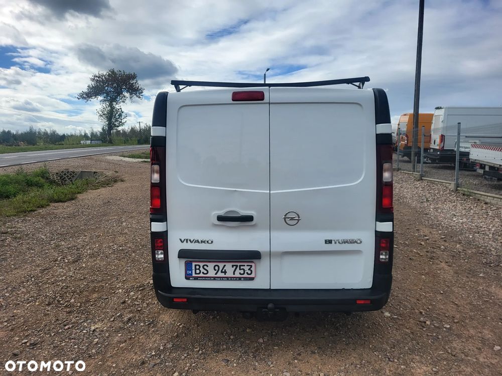Opel Vivaro - 8