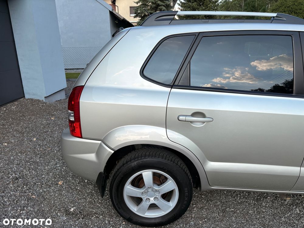 Hyundai Tucson 2.0 CRDi VGT 4WD GLS - 6