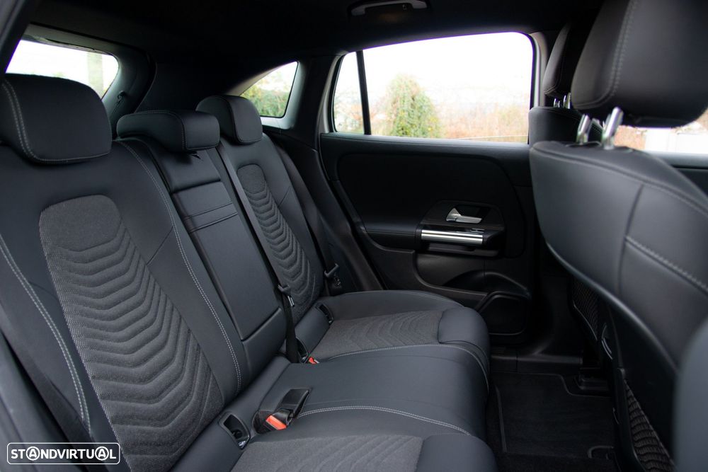 Mercedes-Benz EQA 300 4Matic Progressive - 50