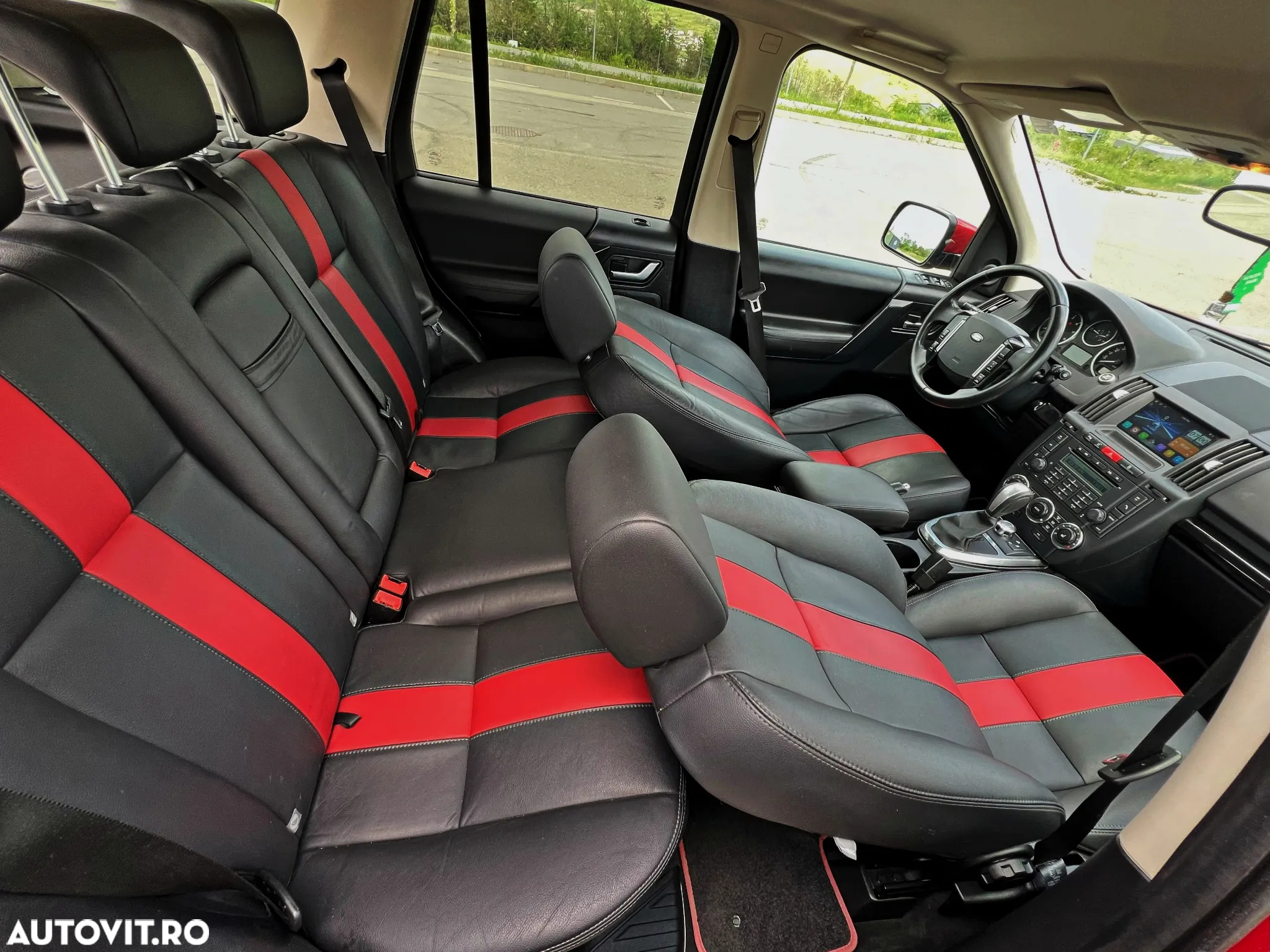 Land Rover Freelander - 2