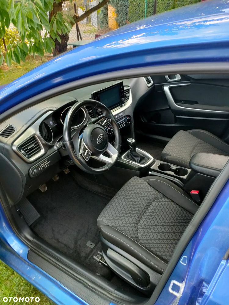 Kia Ceed 1.5 T-GDI M - 7