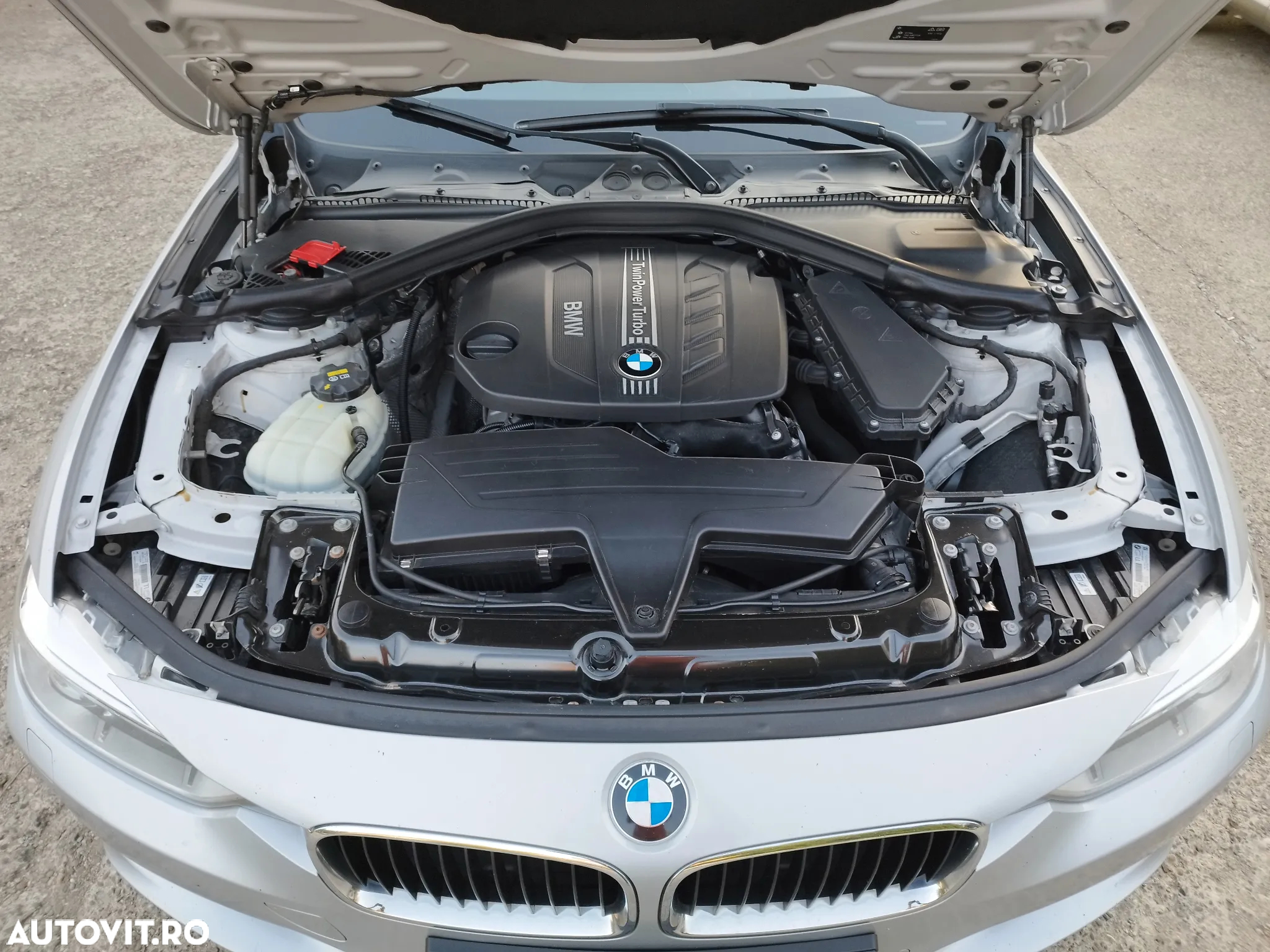 BMW Seria 3 320d Touring Aut. Efficient Dynamics Edition Blue Perf. Sport Line - 25