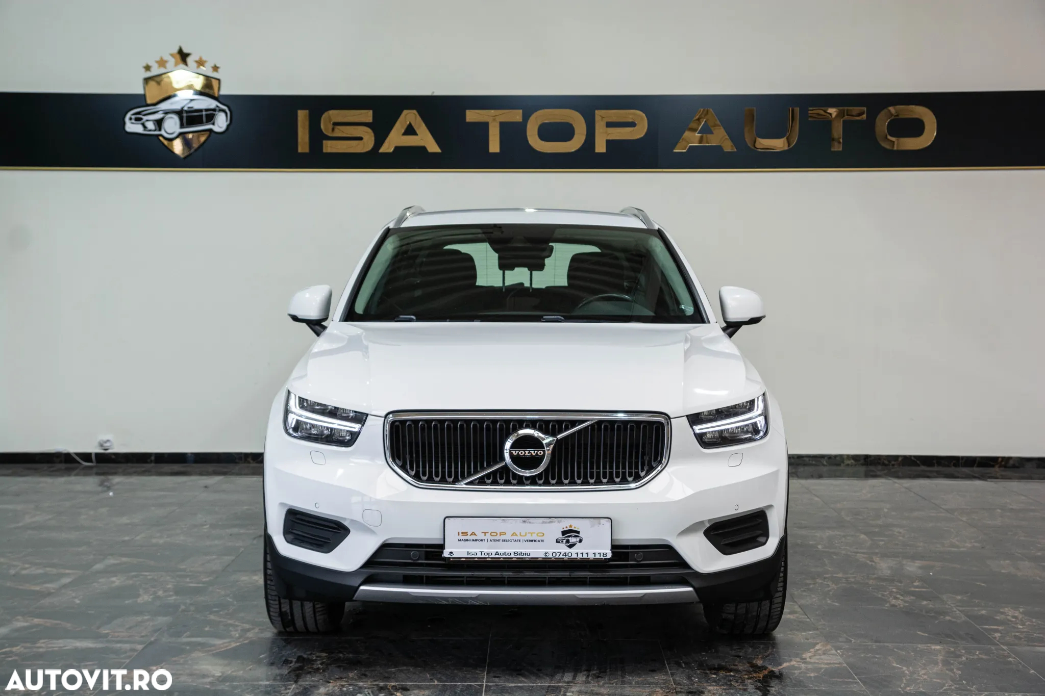 Volvo XC 40 D3 AWD Momentum - 2