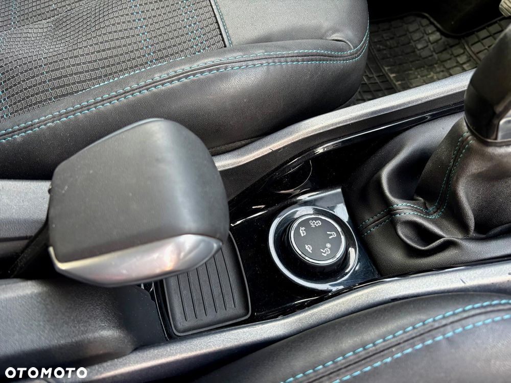 Peugeot 2008 BlueHDi 100 STOP & START Allure - 13