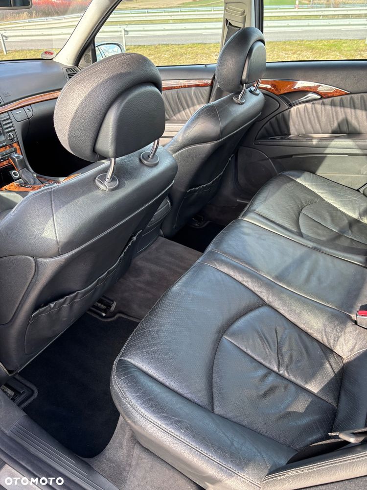 Mercedes-Benz Klasa E - 12