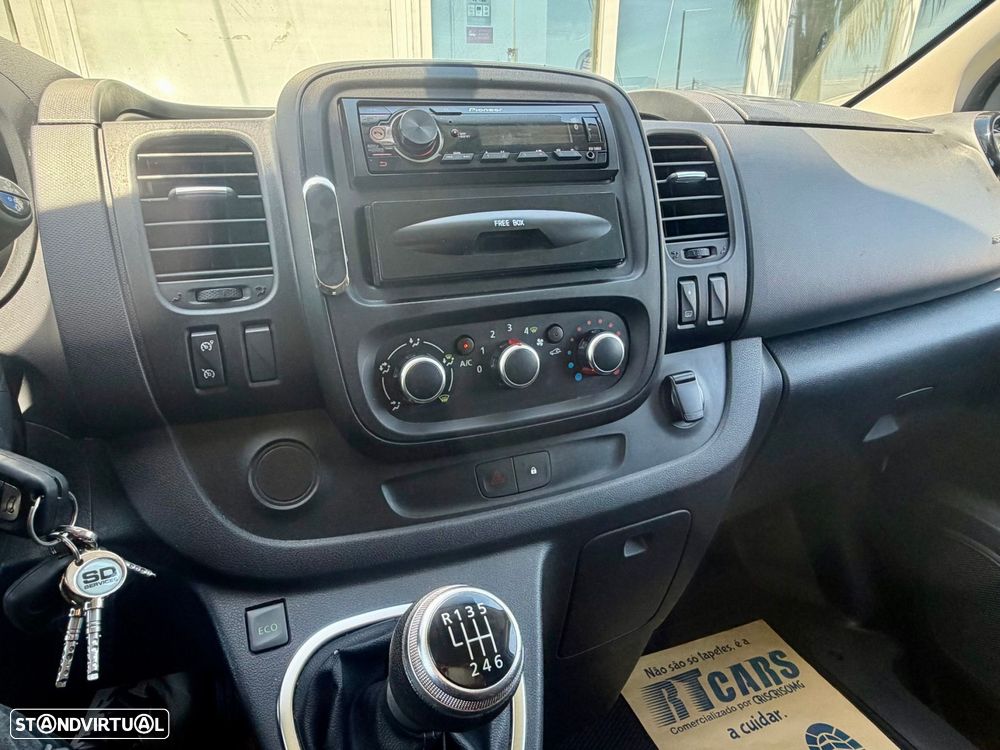 Renault Trafic 2.0 dCi L1H1 1.0T - 9