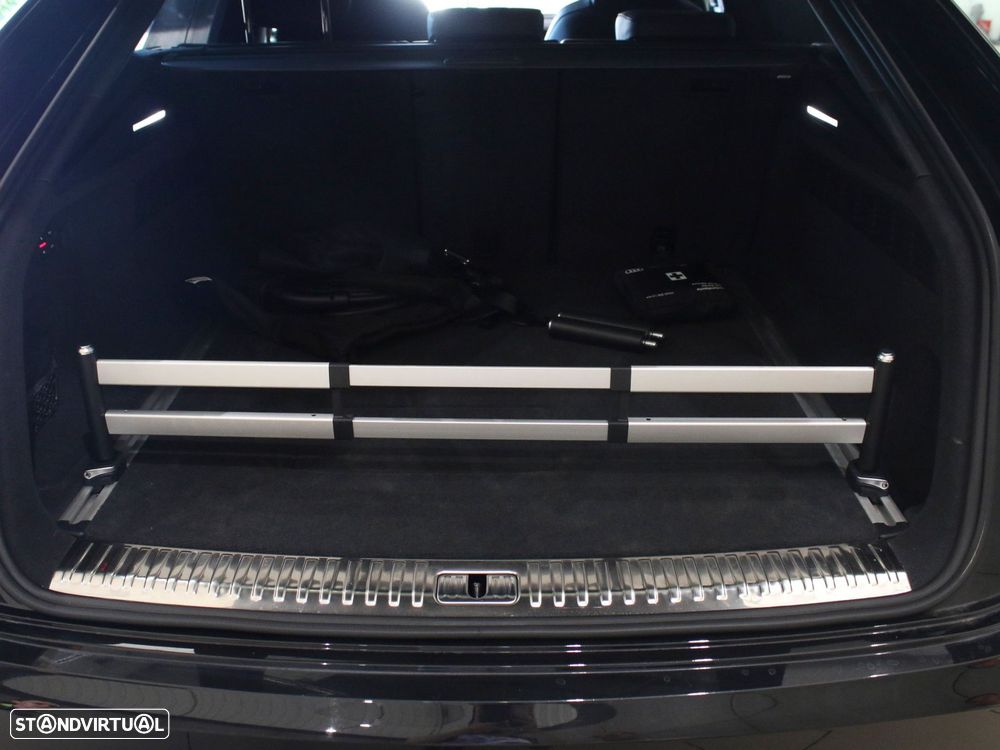 Audi Q8 55 TFSIe quattro Tiptronic - 27
