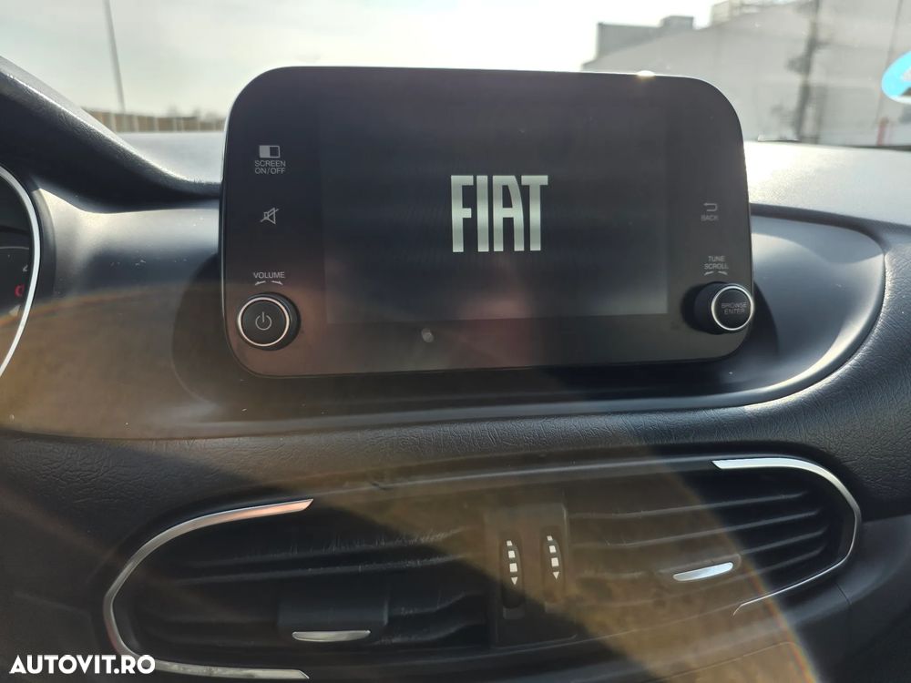 Fiat Tipo 1.5 130 CP MHEV DCT7 Cross - 24