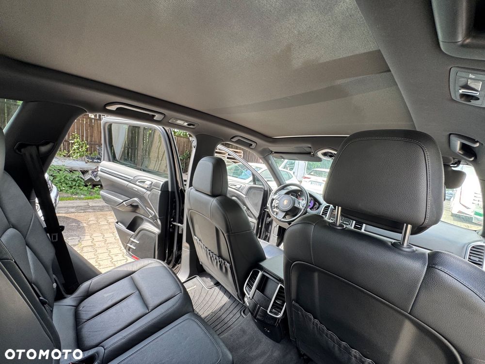 Porsche Cayenne S Tiptronic S - 12