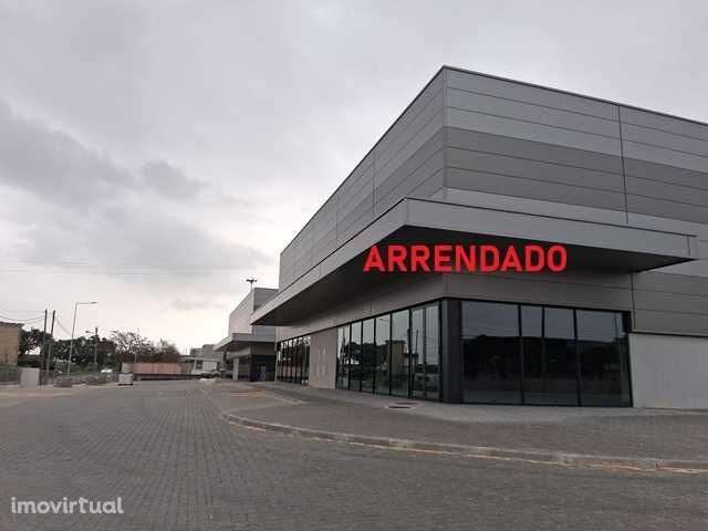 Lojas na zona comercial do Montijo - Grande imagem: 4/12