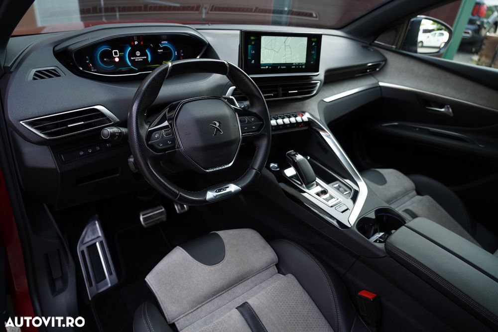Peugeot 3008 PHEV EAT8 4X4 GT Pack - 24