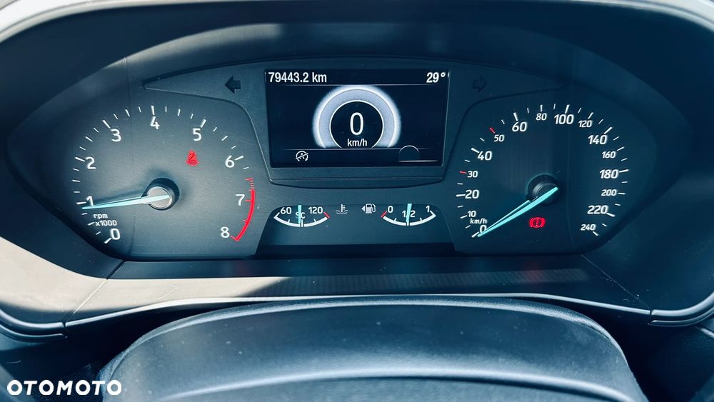 Ford Focus 1.0 EcoBoost Trend Edition - 9