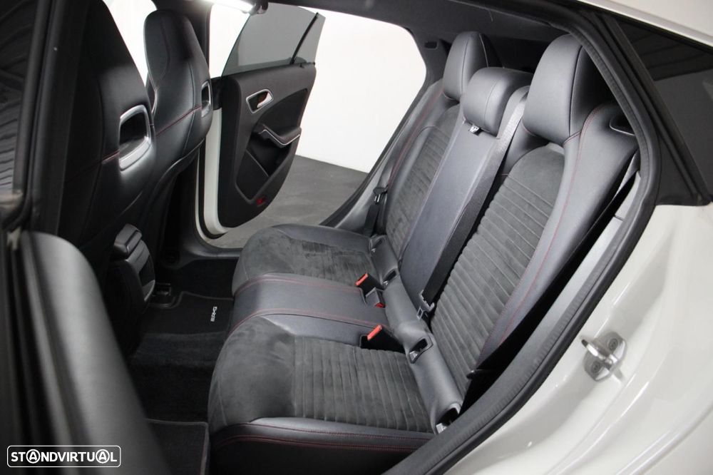 Mercedes-Benz CLA 180 d Shooting Brake AMG Line - 14