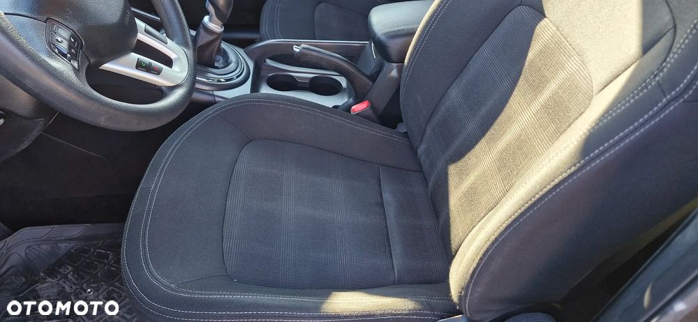 Kia Sportage 1.7 CRDI 2WD ISG Attract - 12