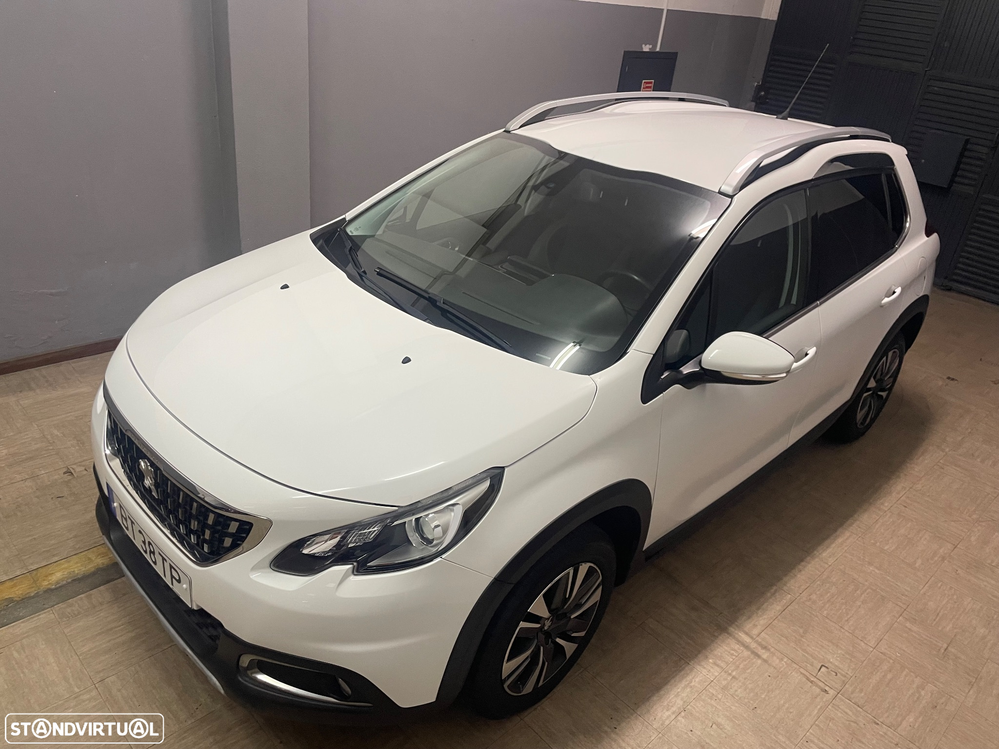 Peugeot 2008 PureTech 110 Stop&Start Allure - 32