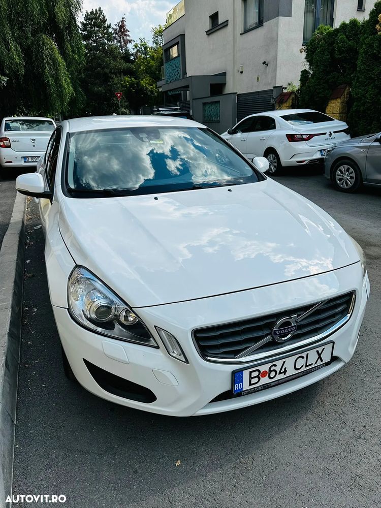Volvo S60 D5 AWD Geartronic Momentum - 2