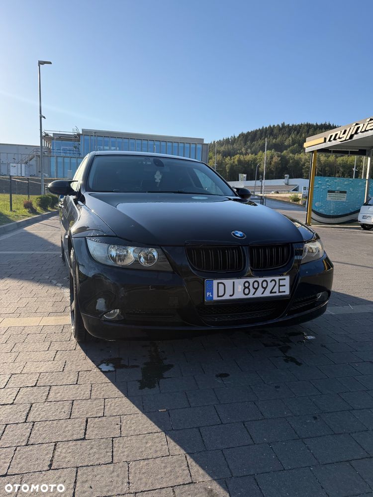 BMW Seria 3 318i - 2
