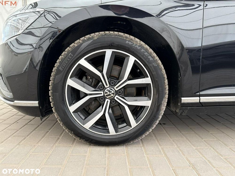 Volkswagen Passat - 21