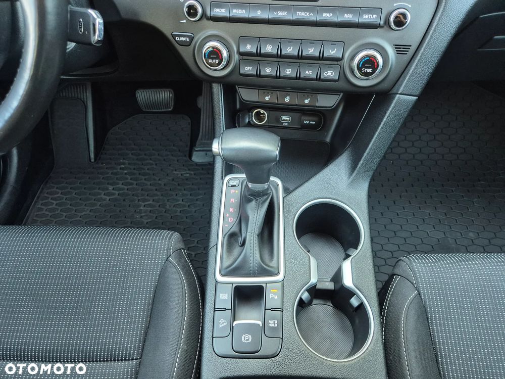 Kia Sportage 1.6 T-GDI 2WD DCT VISION - 8