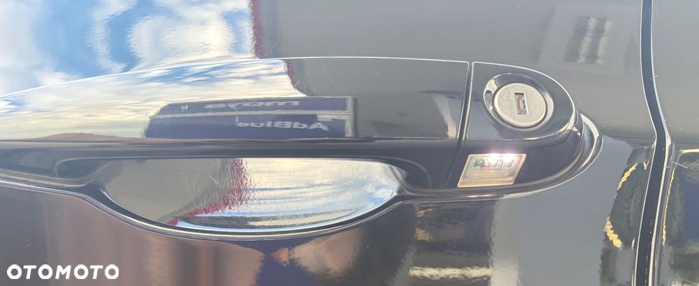BMW Seria 3 318i Edition Exclusive - 21