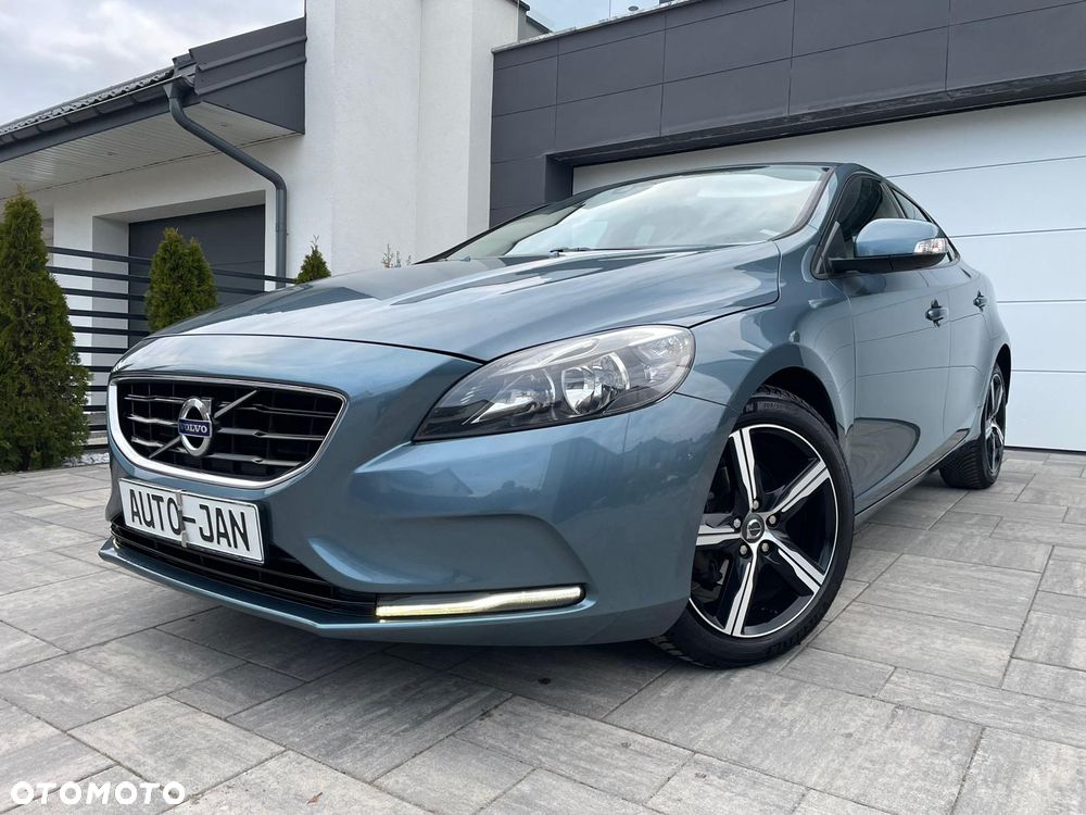 Volvo V40 D2 Summum - 1