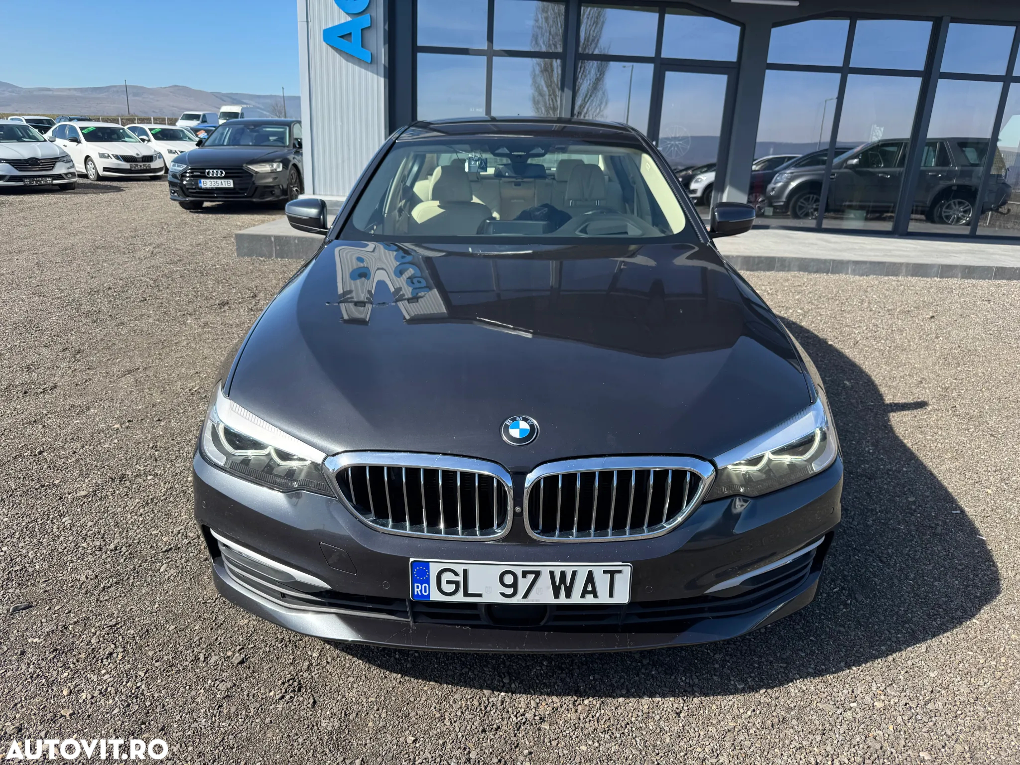 BMW Seria 5 520d xDrive AT - 3