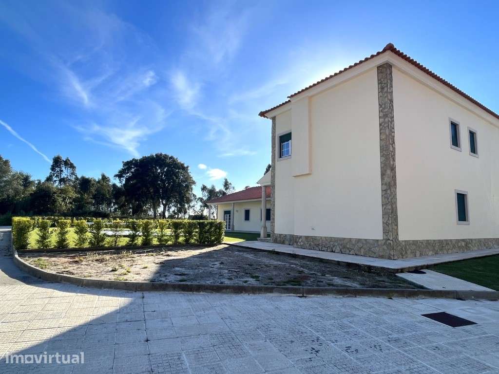 Moradia T6 e terreno com 8845m2 a 2 minutos do centro de Caldas da ... - Grande imagem: 4/28