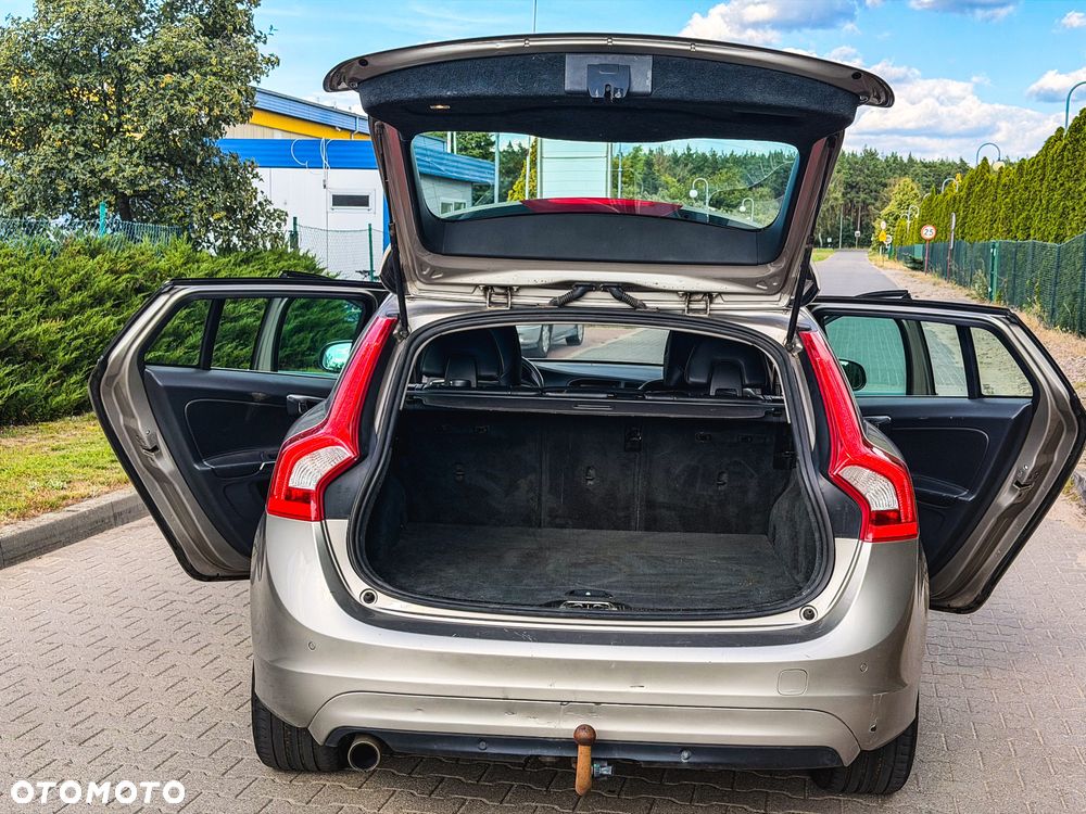 Volvo V60 D3 Momentum - 20