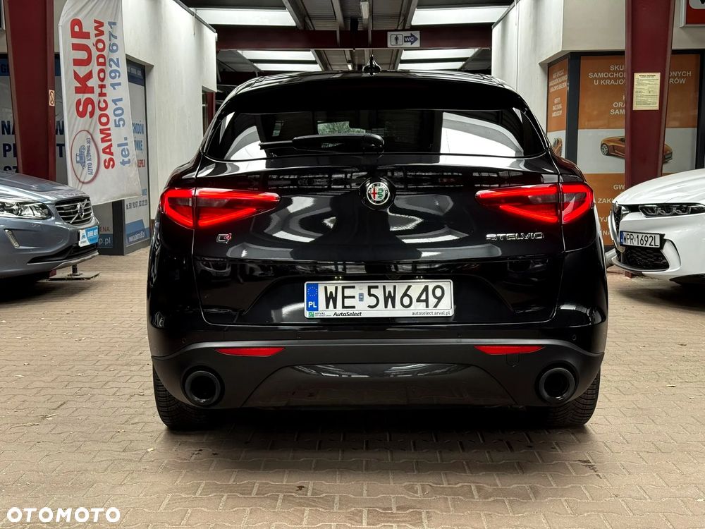 Alfa Romeo Stelvio 2.0 Turbo Sprint Q4 - 6