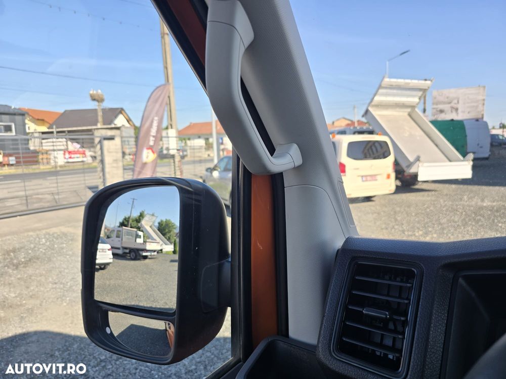 Volkswagen Crafter 140 CP doka 6 loc. bena 2,7 m. 2019 - 34