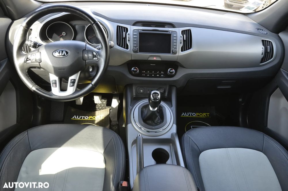 Kia Sportage - 12