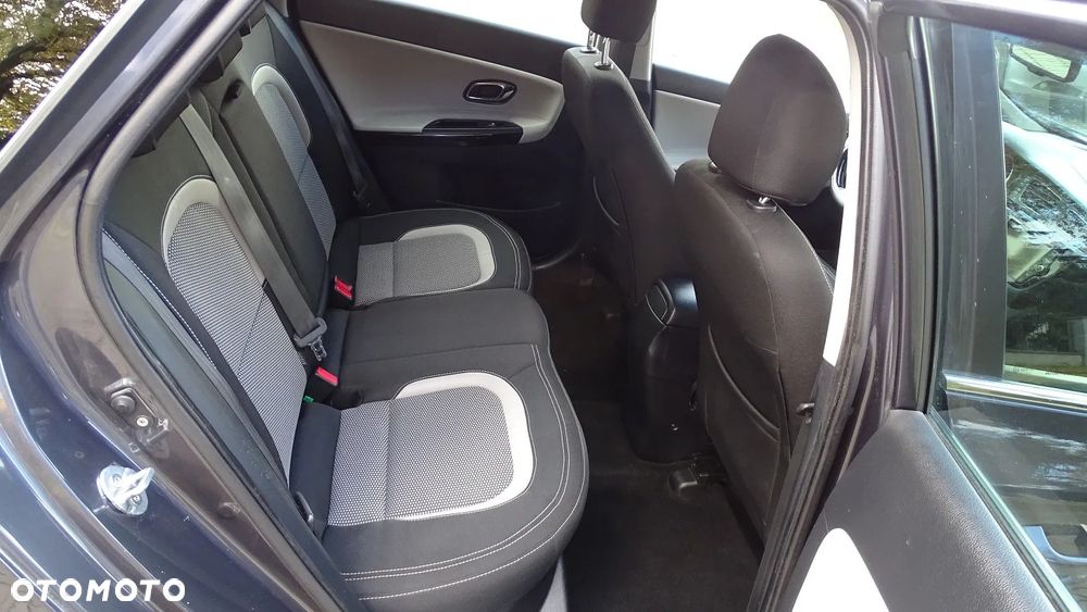 Kia Ceed Cee'd 1.6 CRDi M - 13