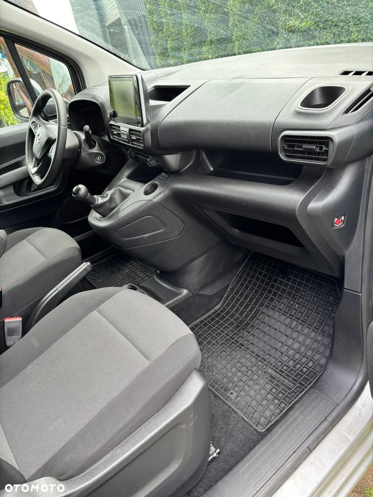 Opel Combo 1.5 CDTI Essentia - 18
