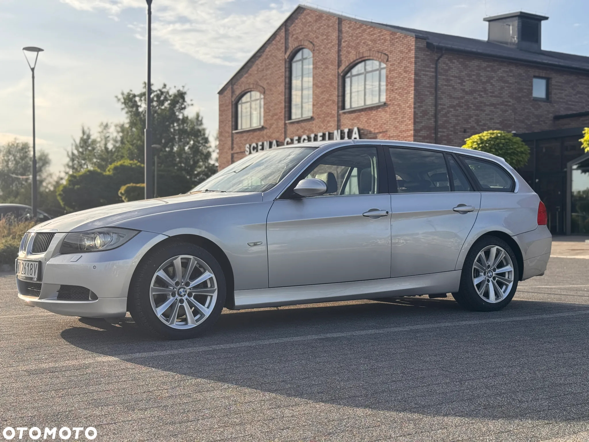 BMW Seria 3 330xd DPF Touring - 16