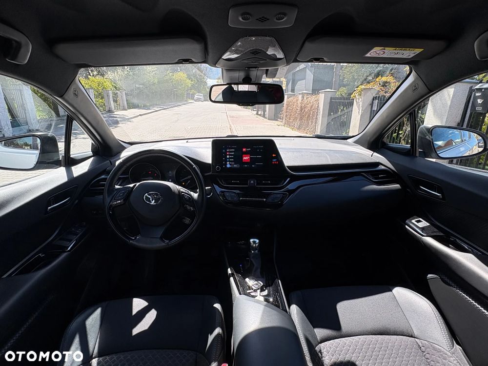 Toyota C-HR Business-Edition - 9
