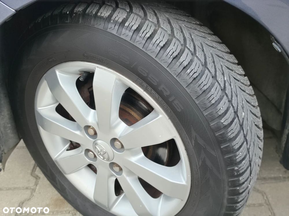 Toyota Yaris 1.33 Sol - 12