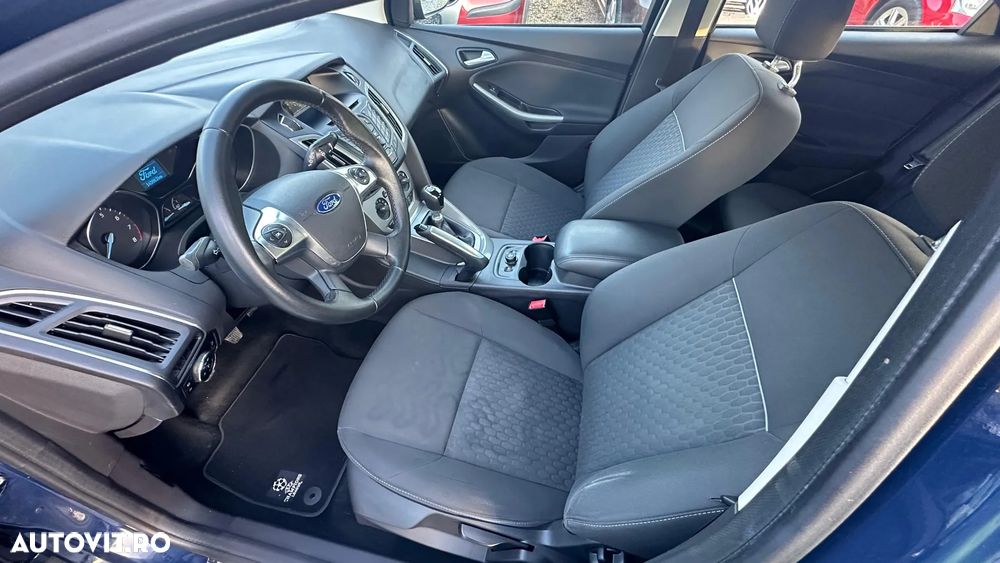 Ford Focus - 19